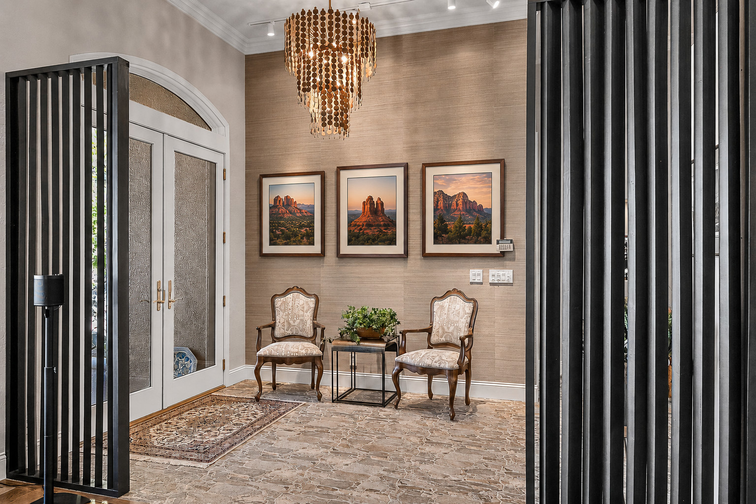 Home design - eclectic home design idea in Phoenix