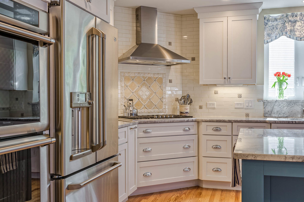 Inspiration for a transitional kitchen remodel in Boston