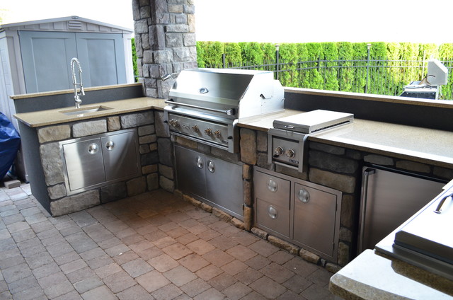 Outdoor Kitchen With Professional Solid Stainless Steel Built In