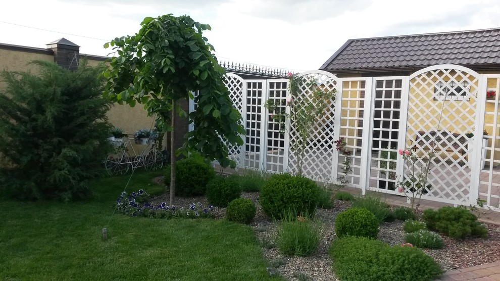 Цветы в саду