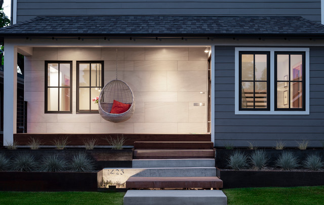 Courtyard House modern-veranda
