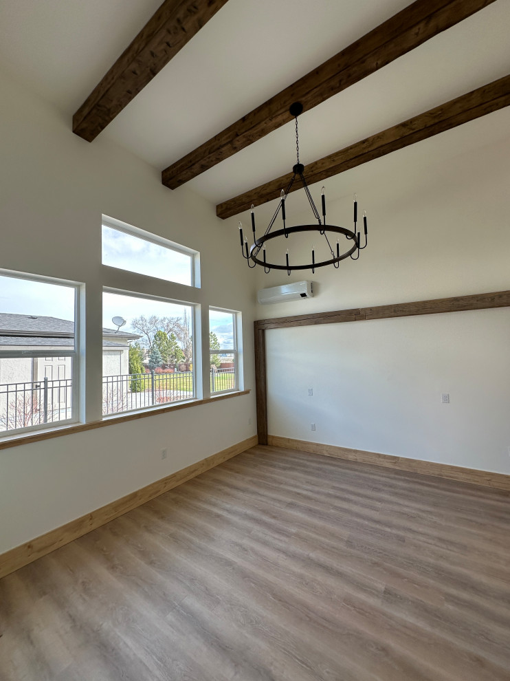 RV Bay Conversion - Art Studio