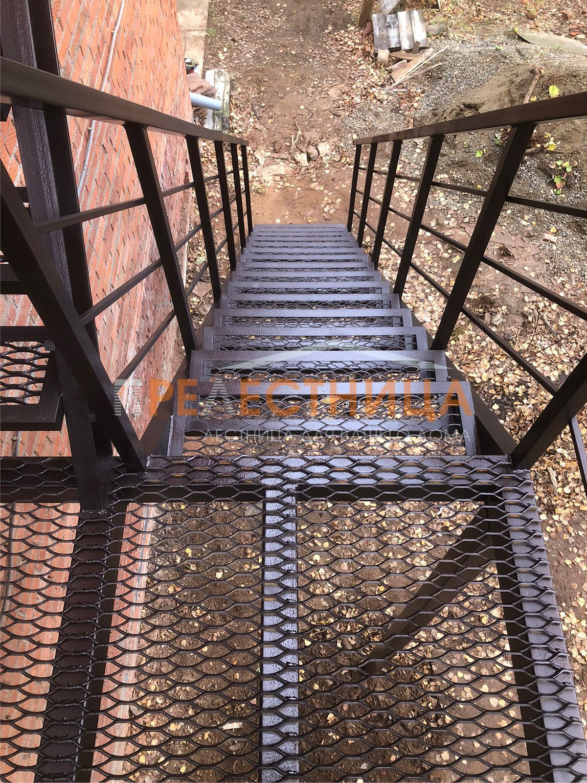 Уличная лестница