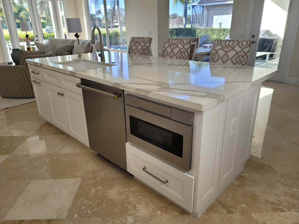 Island/Dishwasher/Microwave/Sink and garbage disposal