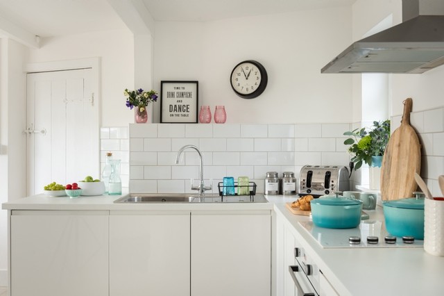 Saphir Beach House coastal-kitchen