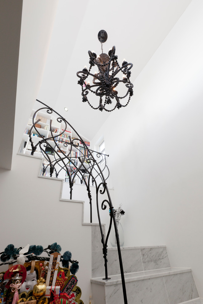 横浜にあるおしゃれな階段の写真