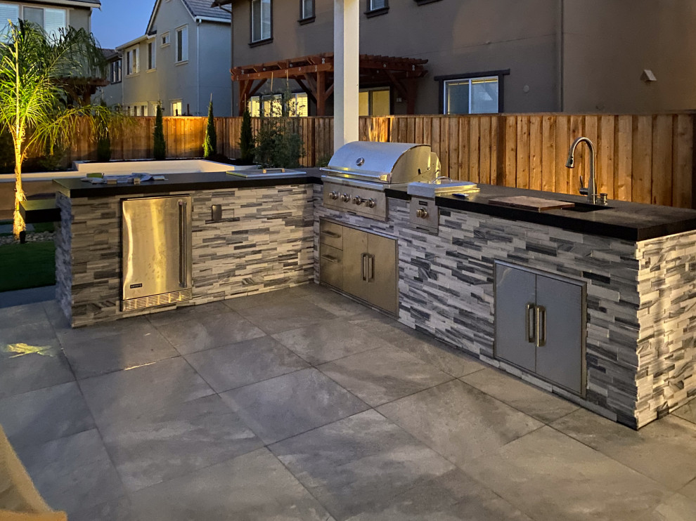 Newark - Backyard Retreat