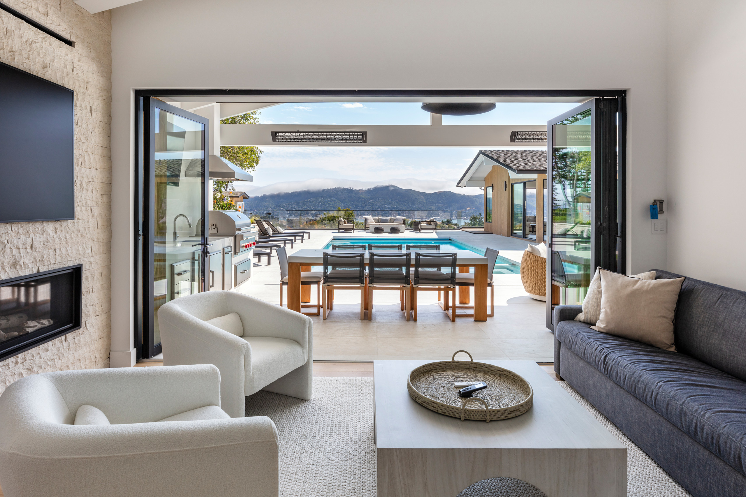 9 Tara Hill RD , Tiburon
