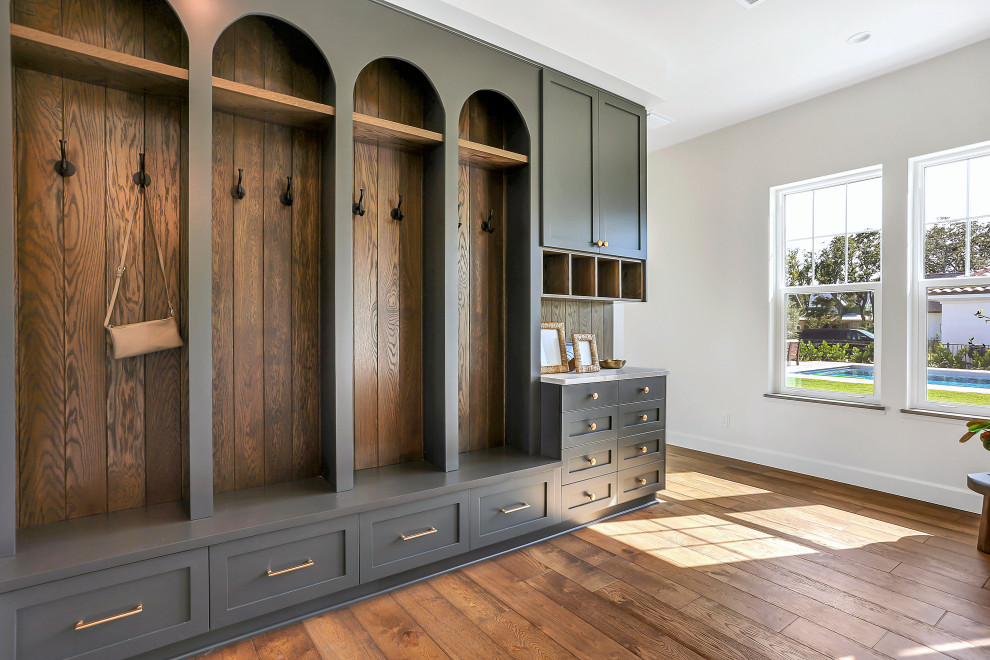 Entryway - transitional entryway idea in Orlando