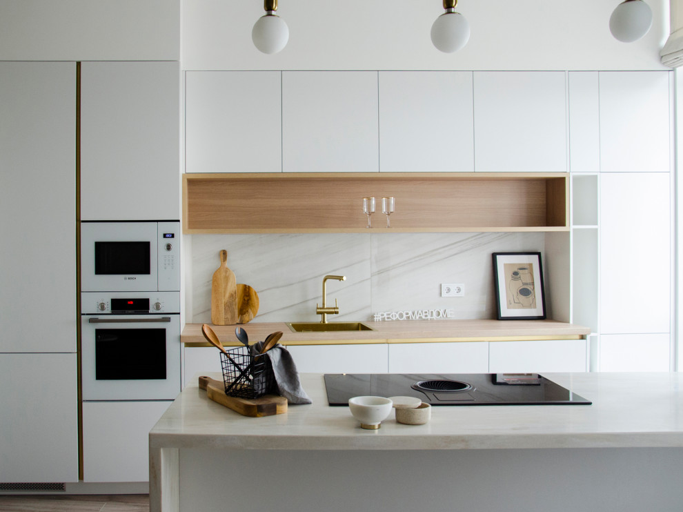 Трехкомнатная квартира в центре Уфы