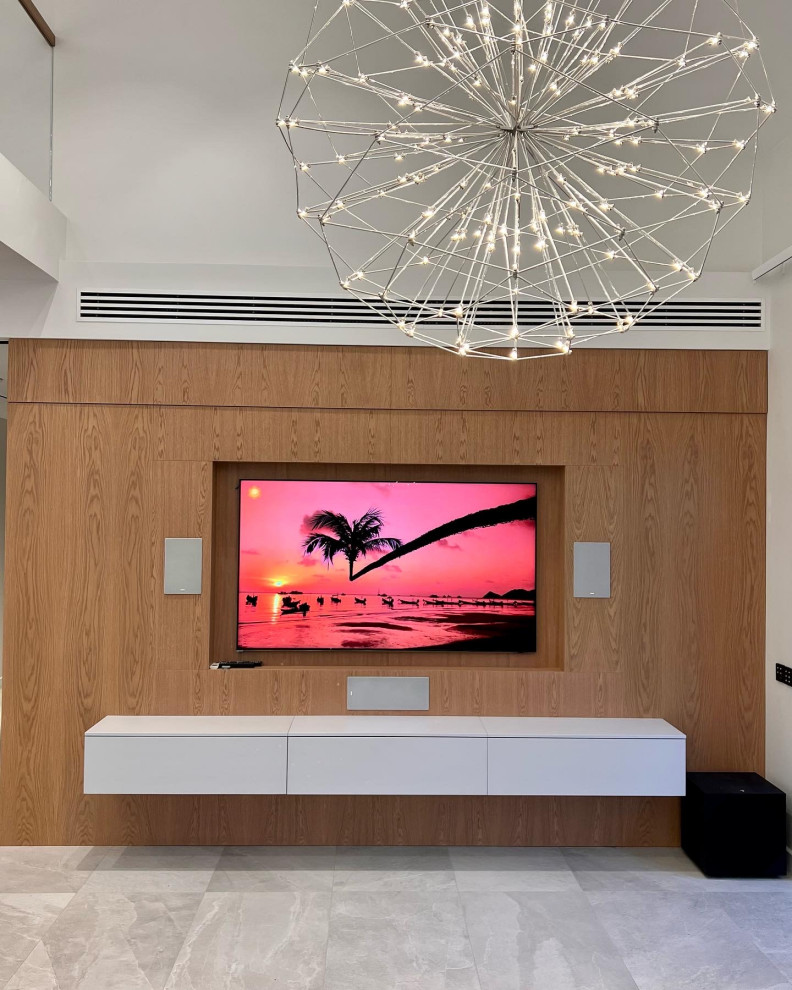 Hybrid home cinema
