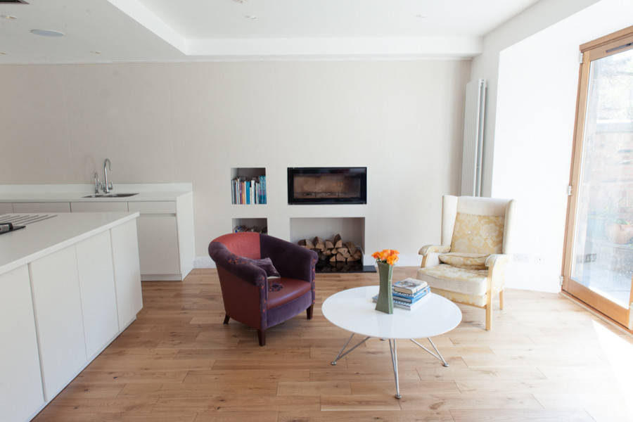 Photo of a contemporary living room in Glasgow.