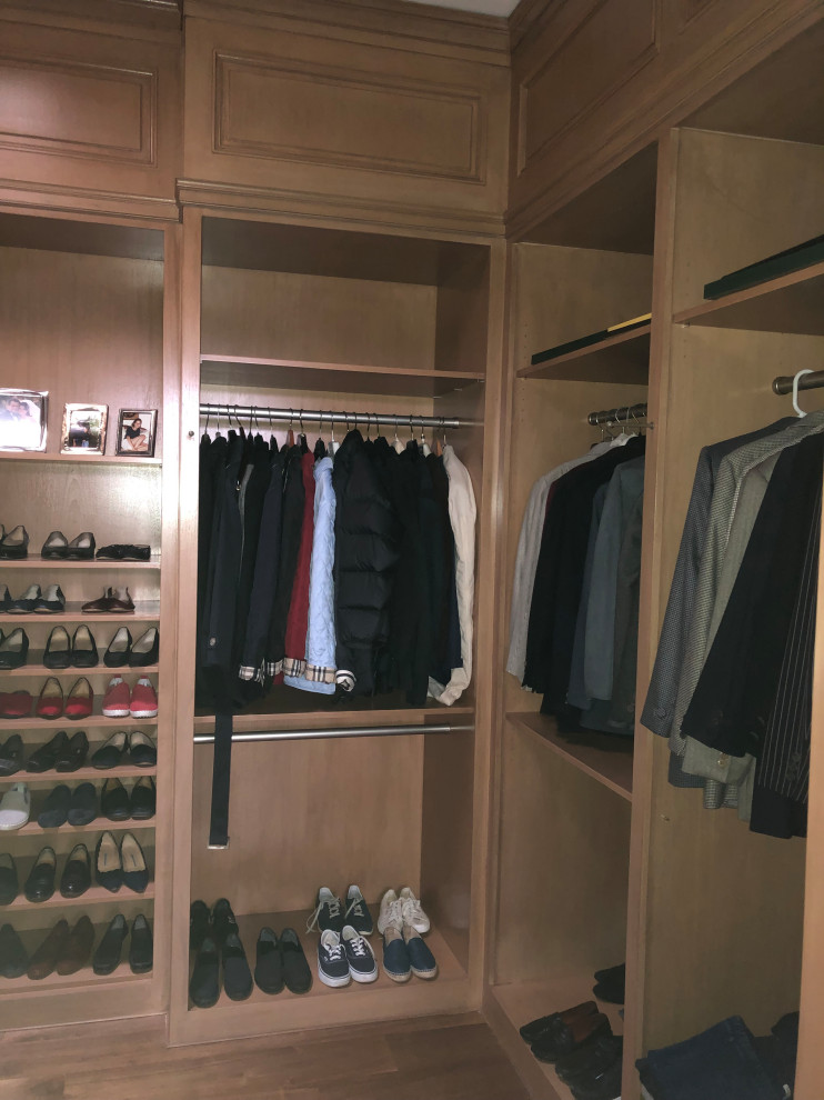 Chadbourne, His Master closet