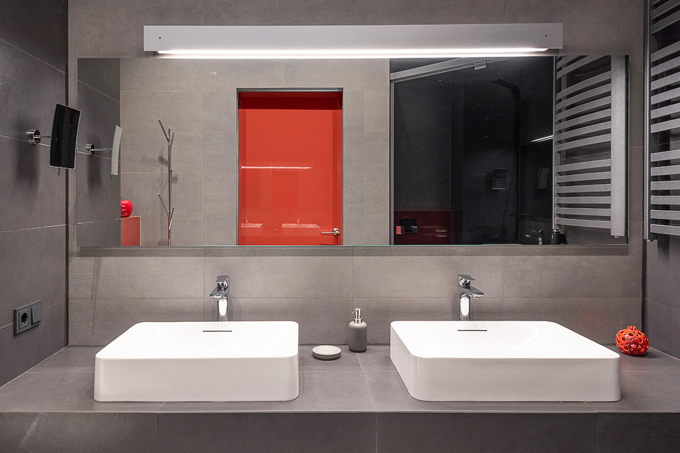 Набережная (МОСТ)