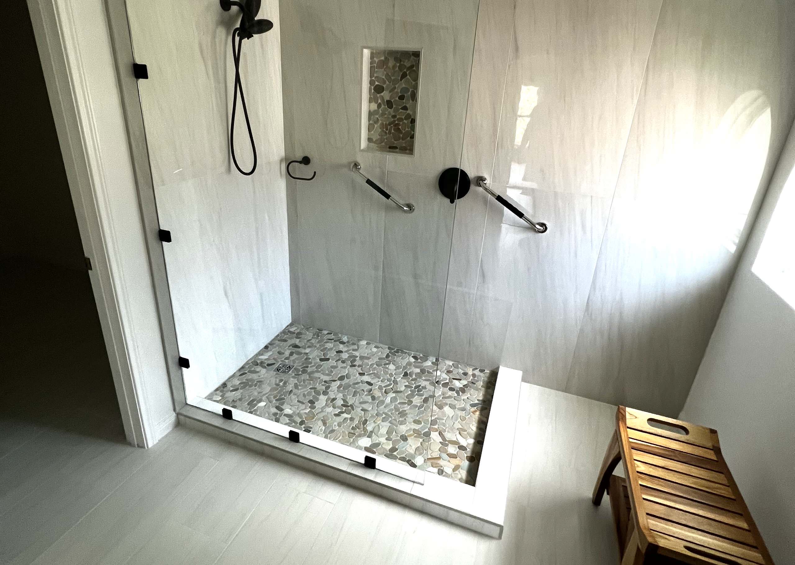 Contemporary Master Bathroom Remodeling in Katy, TX