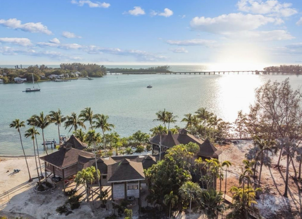 MOKU - Tropical Island House