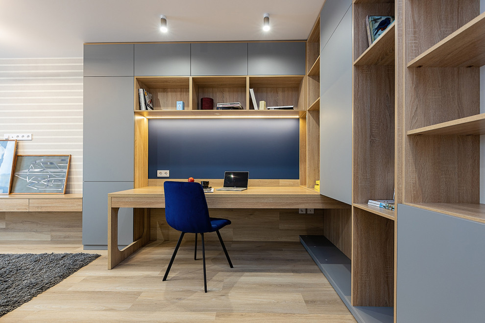 ул Романтиков