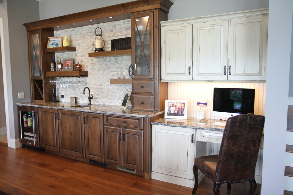 Transitional kitchen photo in Indianapolis