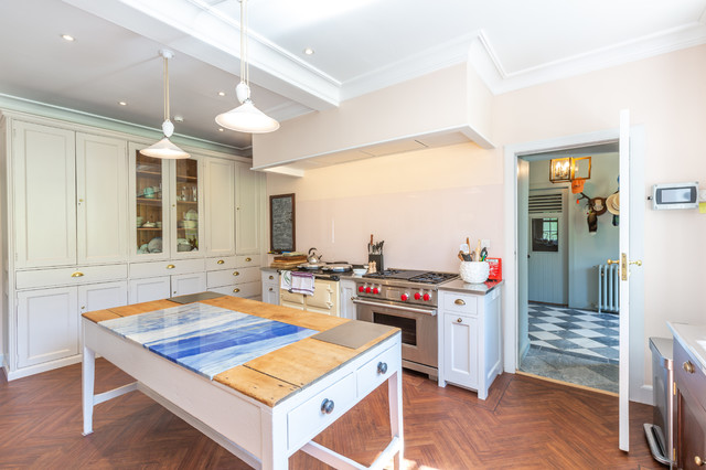 Traditional Kitchen traditional-kitchen