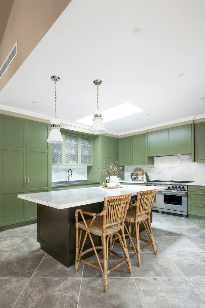 Transitional kitchen in Sydney.