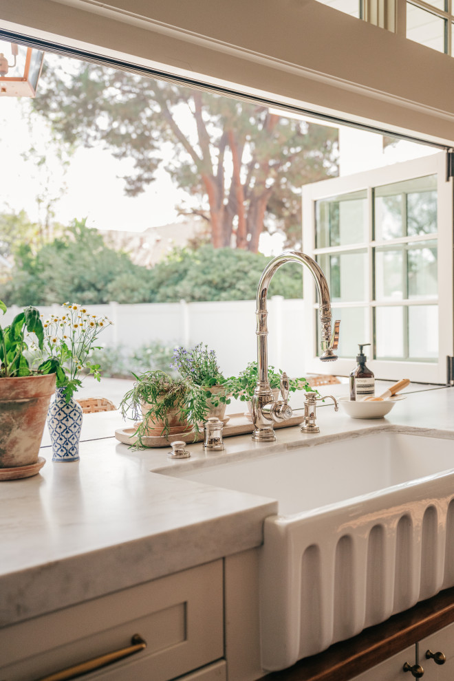 Laundry room - farmhouse laundry room idea