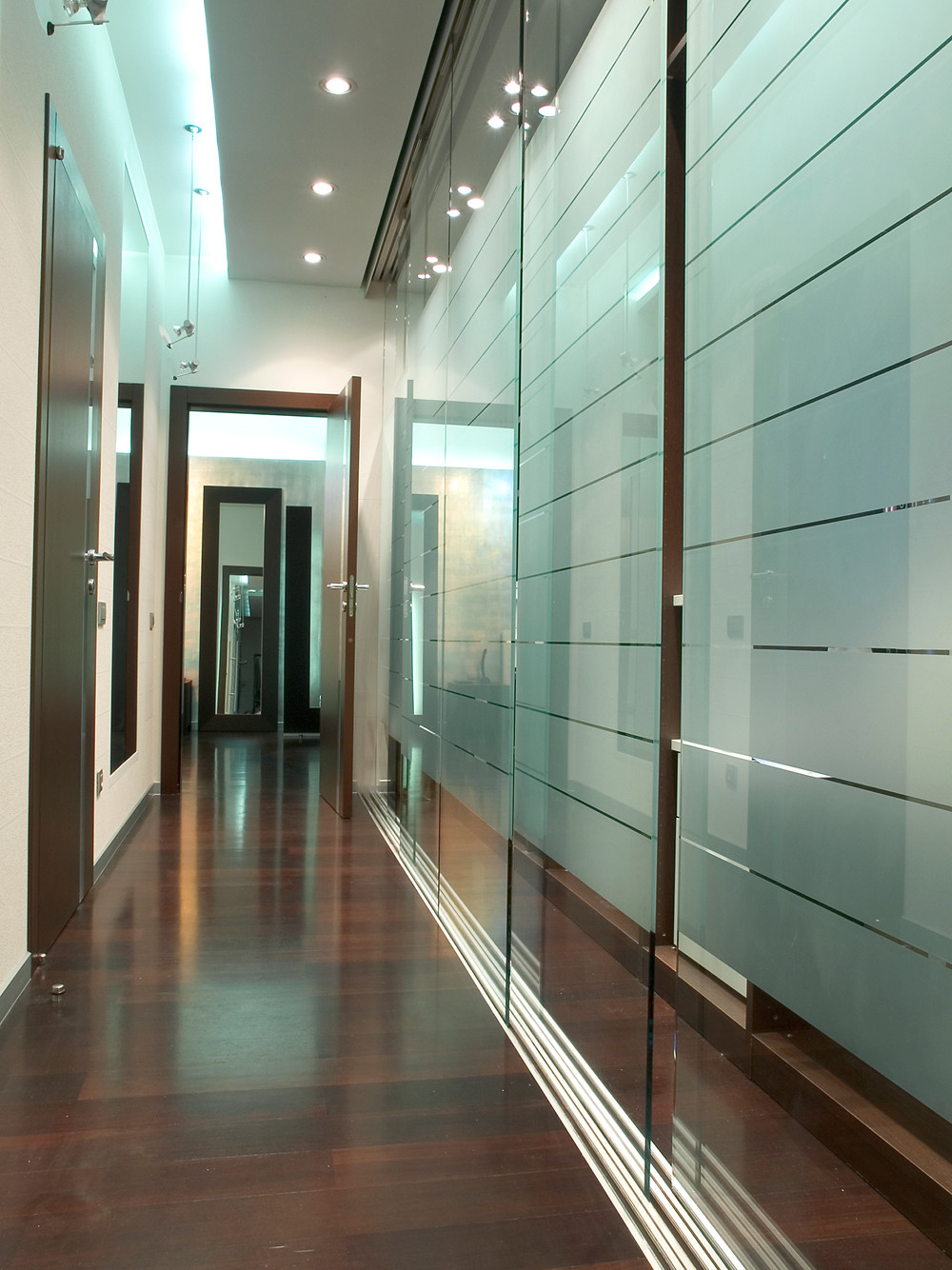 Яркая квартира в современном стиле