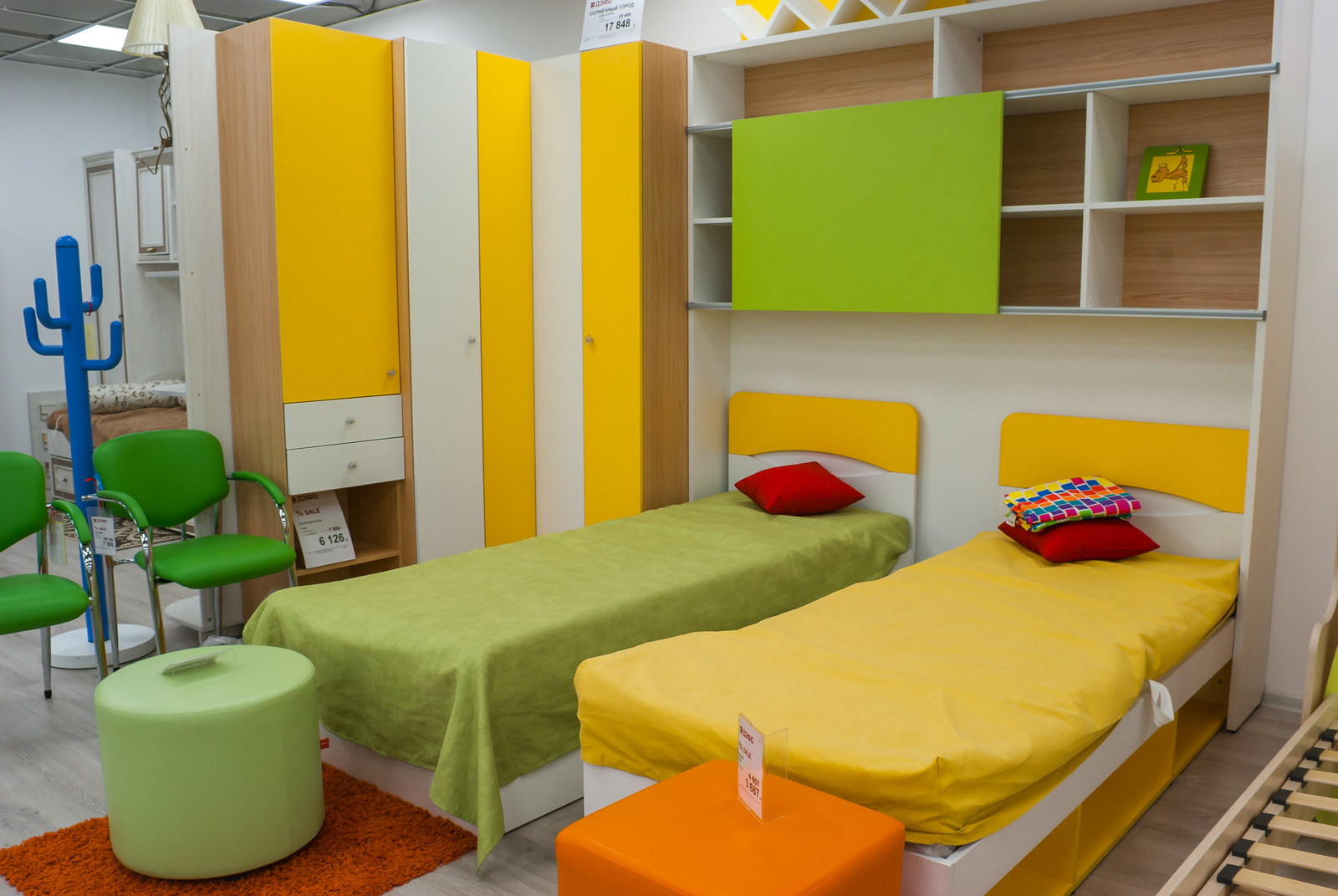 Салон ДЭФО-Аутлет , Москва, Киевское шоссе, 23 км, вл 8, цокольный этаж