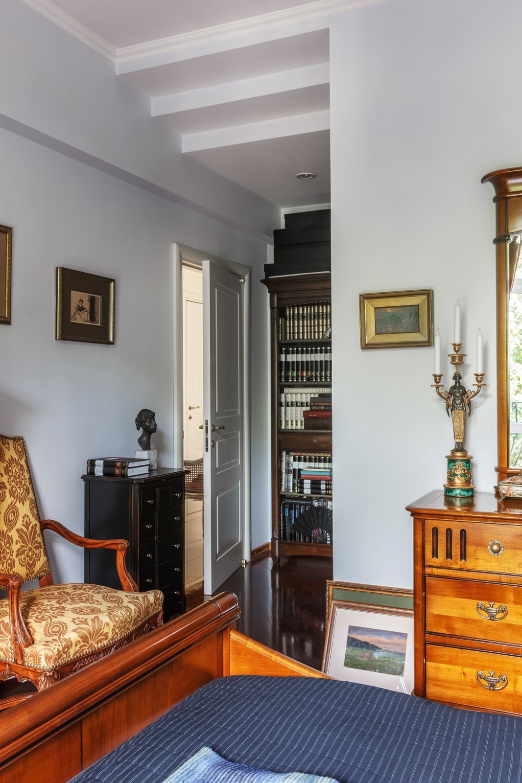 Классический интерьер