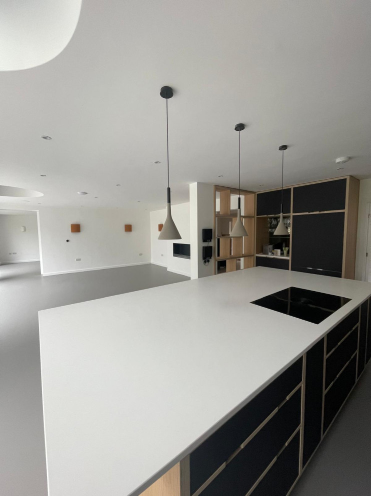 Moonrakers , Chiltern Road