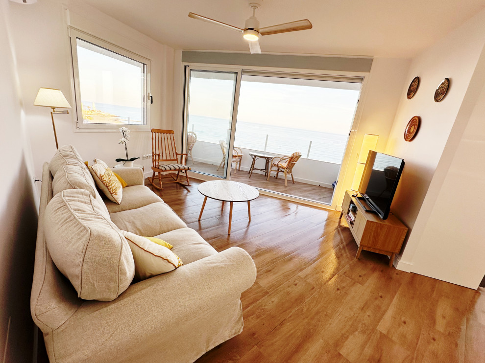 Paraíso Marítimo: Diseño de interior de una apartamento Frente al Mar