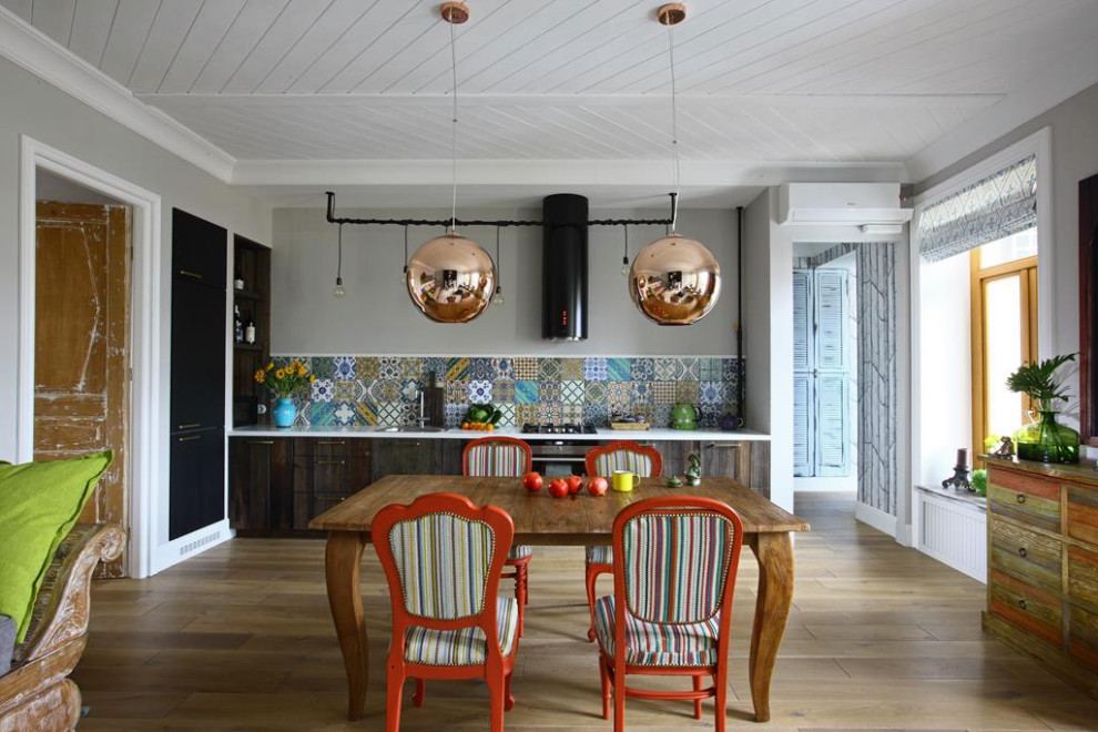 КВАРТИРА НА ЦВЕТНОМ БУЛЬВАРЕ С БАЛИЙСКИМИ МОТИВАМИ