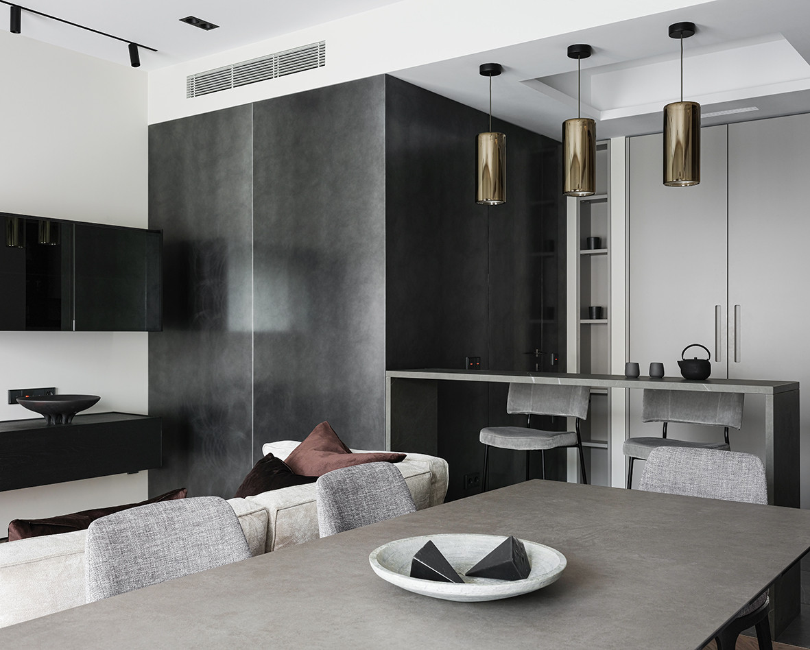 Монохромная квартира 90 м2 в центре Москвы