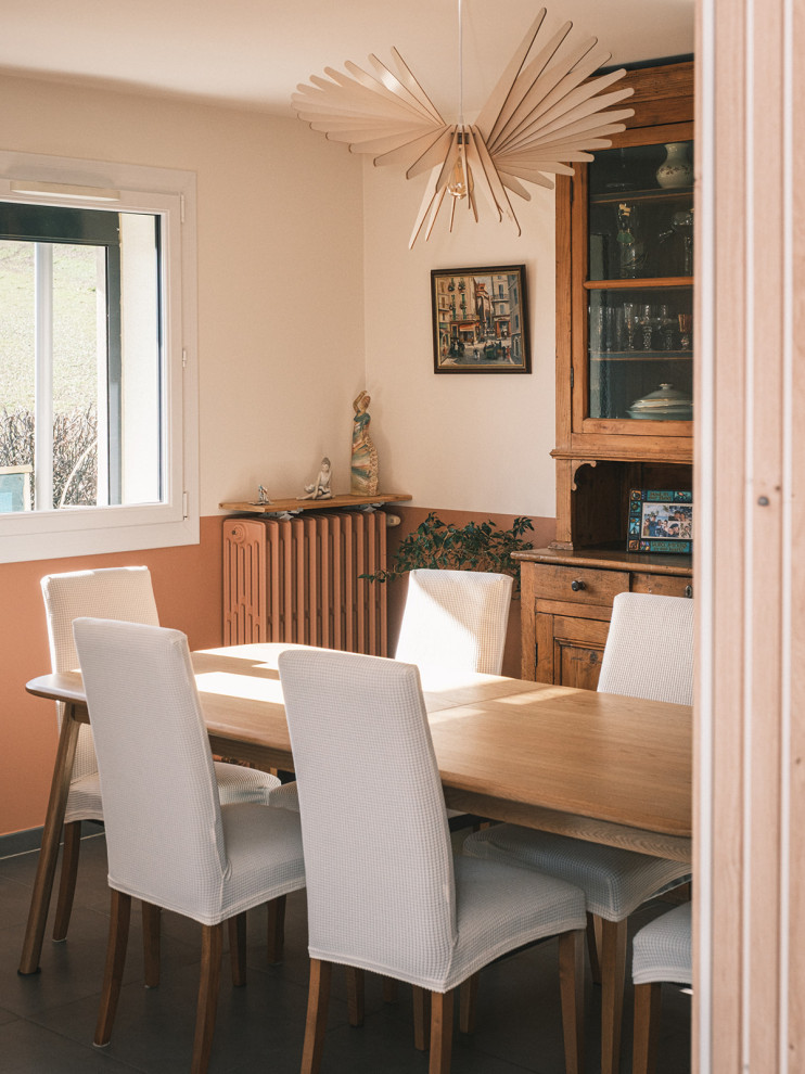 Transformation d’une pièce de vie à Bellecombe-en-Bauges – Harmonie, lumière et 