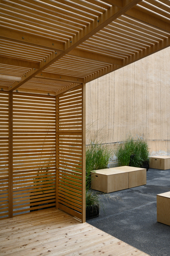 Беседка и модульные сидения из фанеры