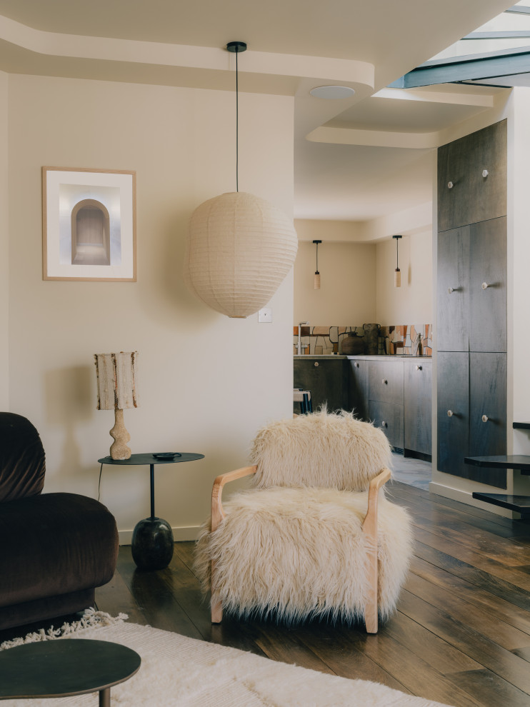 Rénovation d'un appartement des années 80 dans un style mid-century