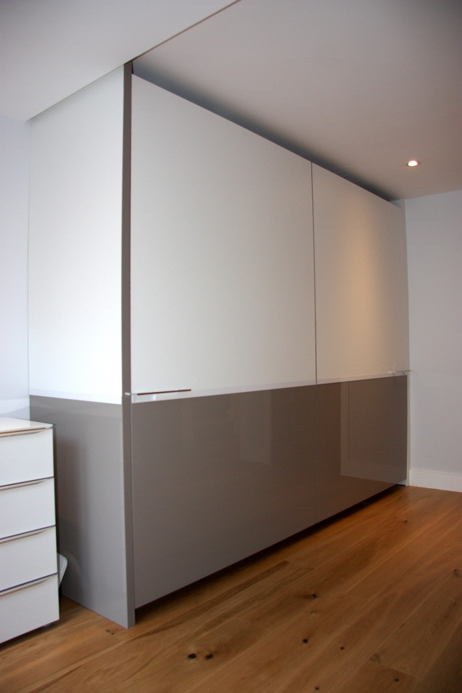 Bespoke Fitted Sliding Wardrobe