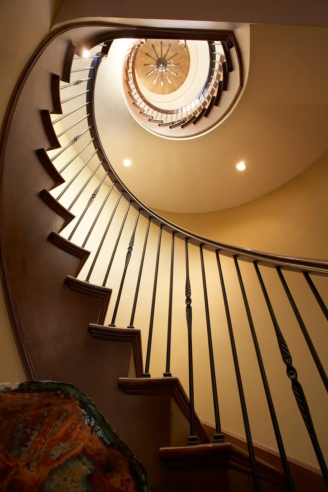 Photo of a traditional staircase in Minneapolis.