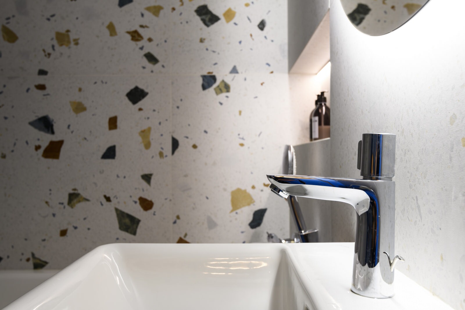 Трехкомнатная квартира с санузлом при спальне