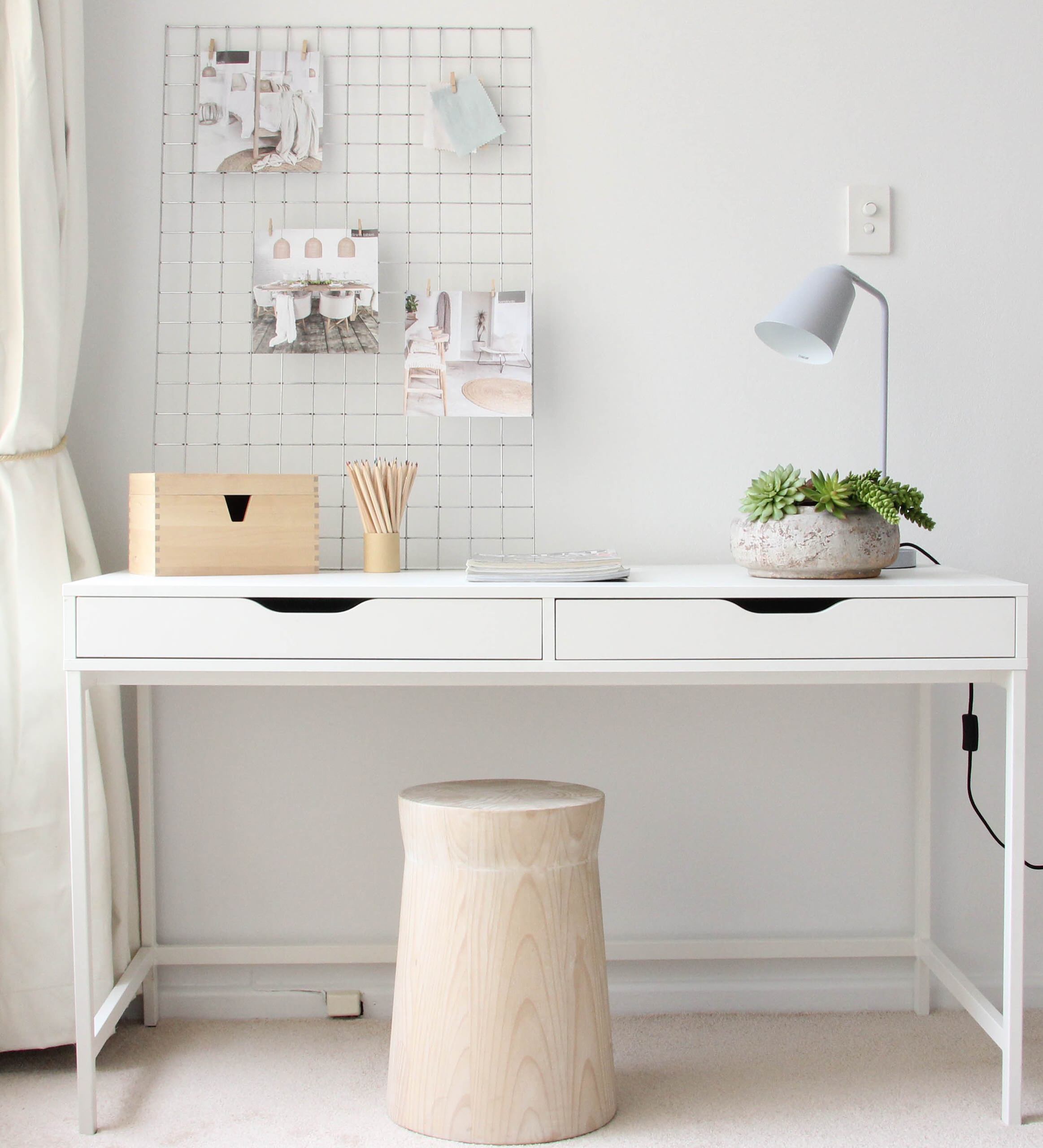 How to Style a Desk: Creative Ideas for a Chic Workspace