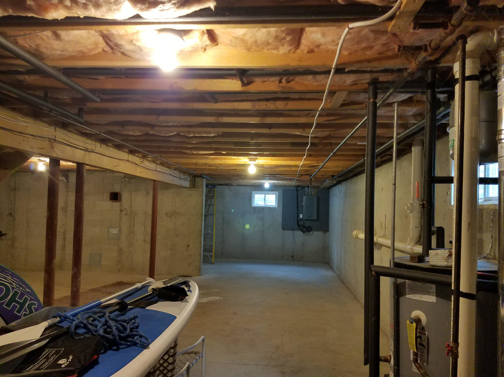 Basement, Bedroom, and Entertainment Room