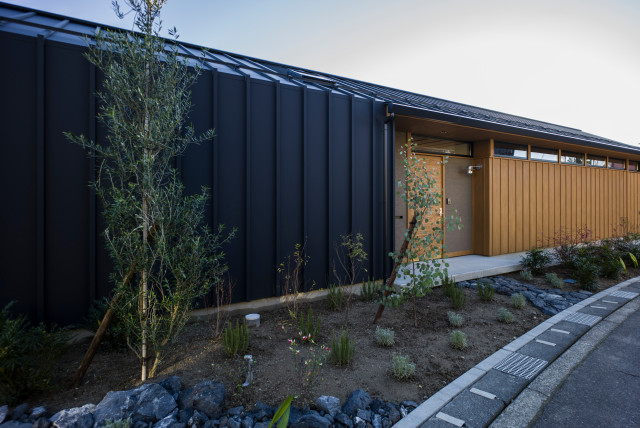 阿賀野川を見下ろす家 facade