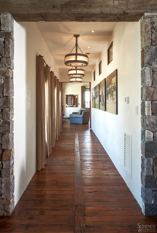 Design ideas for a country hallway in Houston.