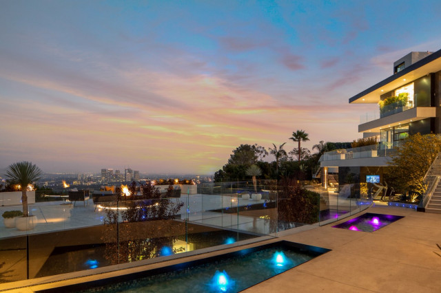 Summitridge Drive contemporary-terrace