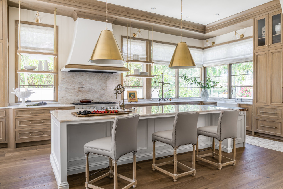 Transitional kitchen photo in Miami