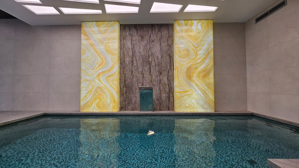 Бассейн в загородном доме