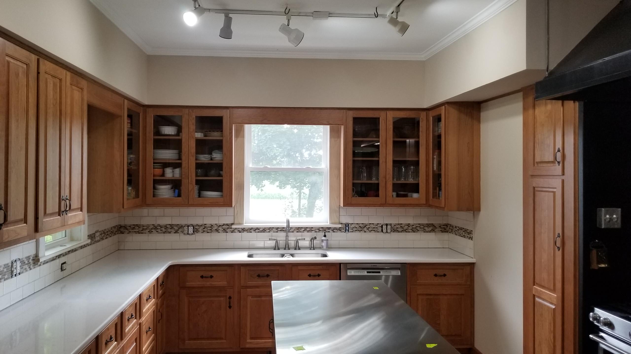 Large Gourmet Country Kitchen