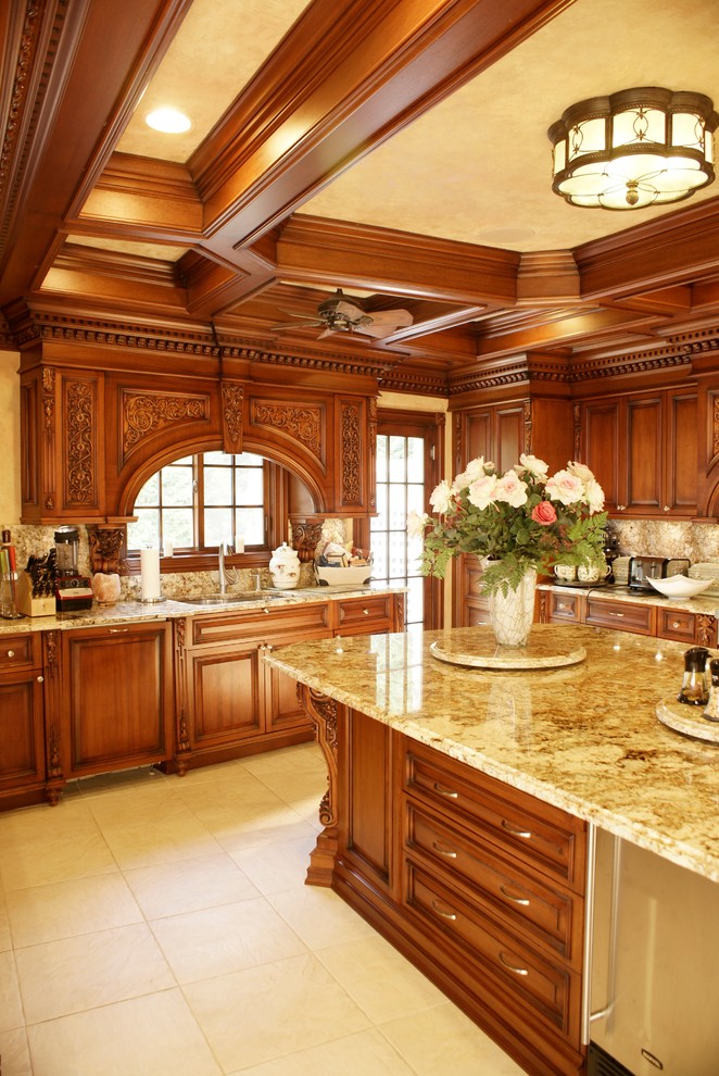 Example of a tuscan kitchen design in New York