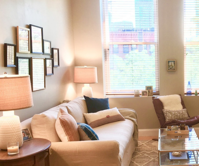 INTERIOR DESIGN SMALL CONDO retro-vardagsrum