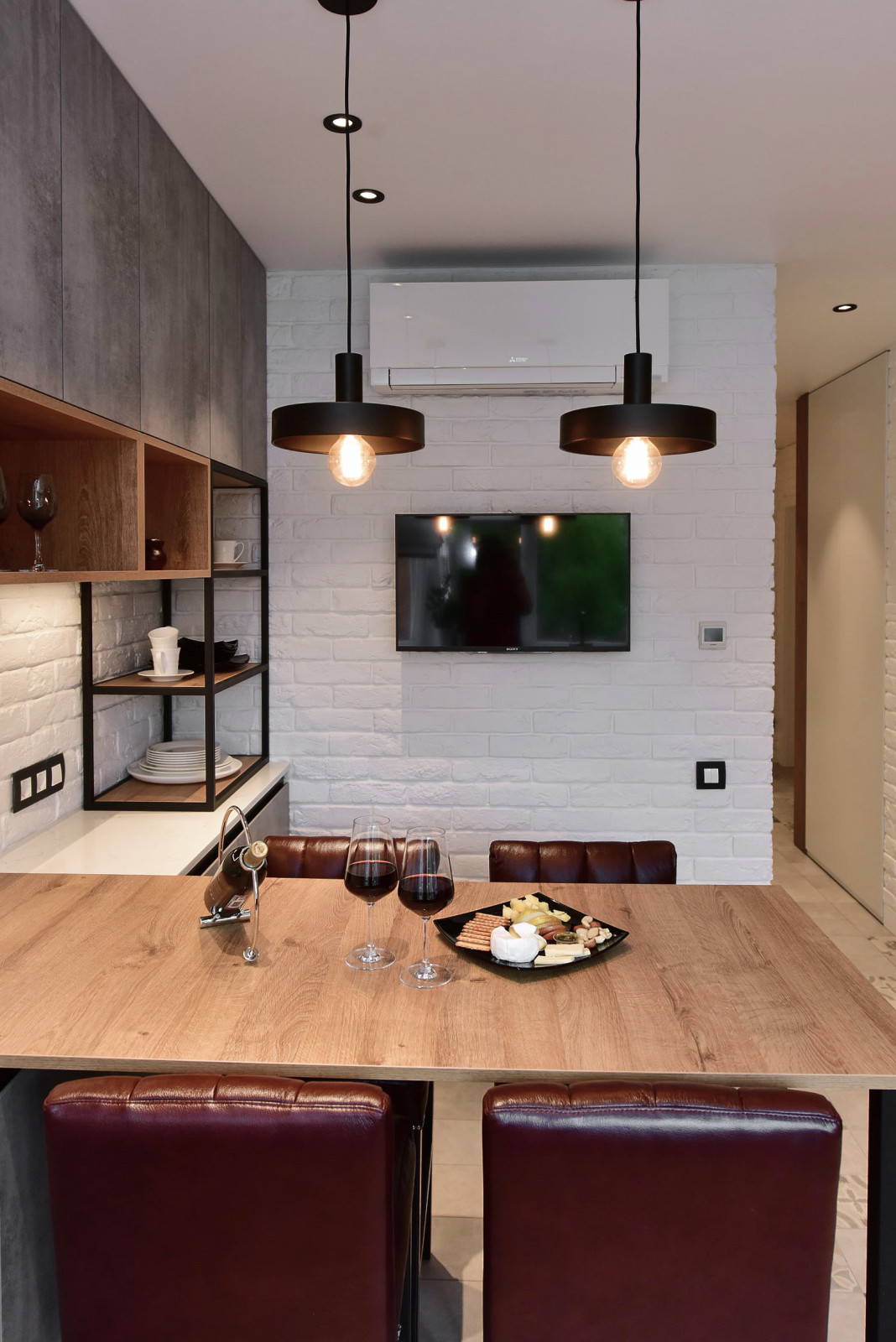 "Белоснежная история"