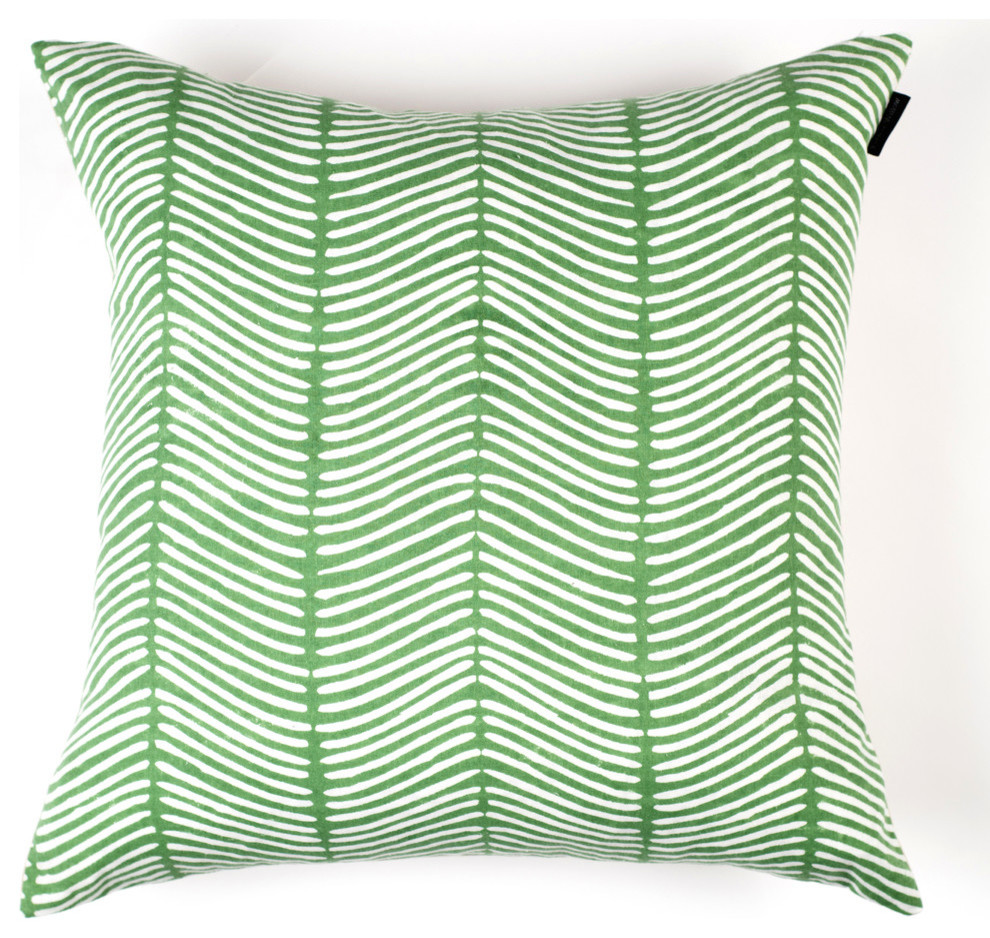Curved Herringbone Pillow Cover, Leafy Green, 18"x18"